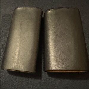 Black, leatherr 3-cigar travel case.